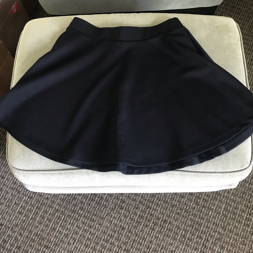 Black skater skirt